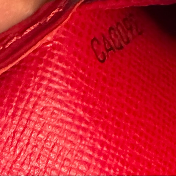 Authentic Louis Vuitton Epi Leather Long Wallet - Picture 11 of 11